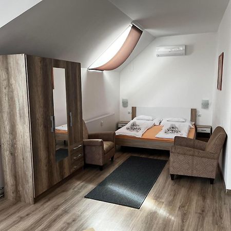 Hotel Almasy Vendeghaz Torokszentmiklos Exteriér fotografie