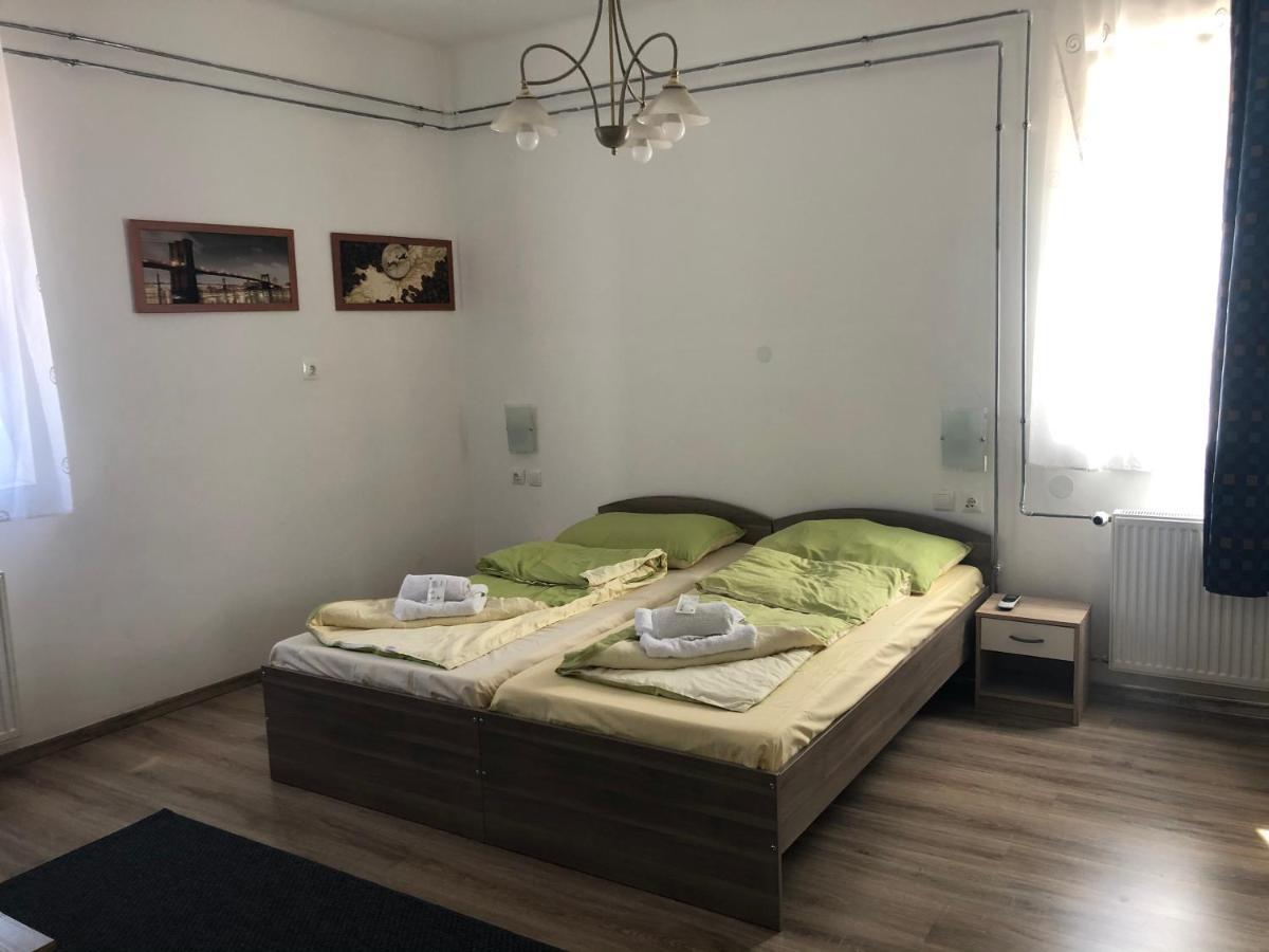 Hotel Almasy Vendeghaz Torokszentmiklos Exteriér fotografie